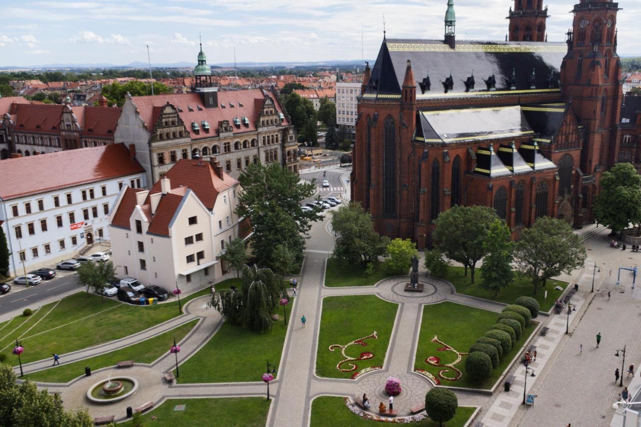 Katedralna Apart'S Legnica Exterior photo